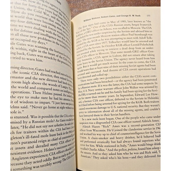 The Spymasters – Chris Whip Hardcover – CIA & Political History – Historycore - Picture 15 of 16